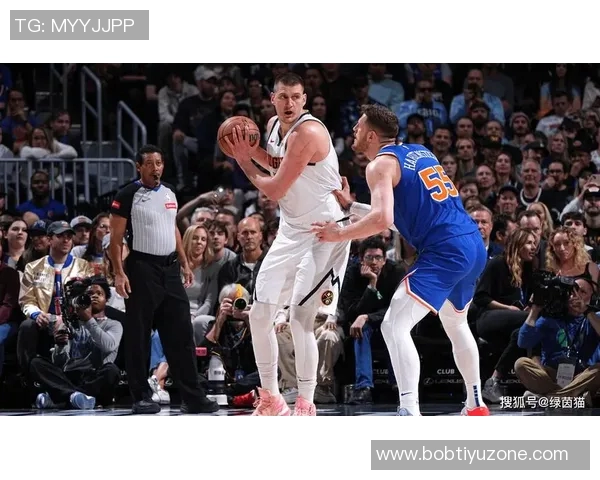 约基奇第三节神勇表现7投全中独得19分三节合计29分7篮板7助攻助球队强势反弹 约基奇第三节神勇表现7投全中独得19分三节合计29分7篮板7助攻助球队强势反弹