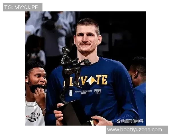 卡尔盛赞约基奇第六季MVP表现称其为篮球历史顶尖球员之一
